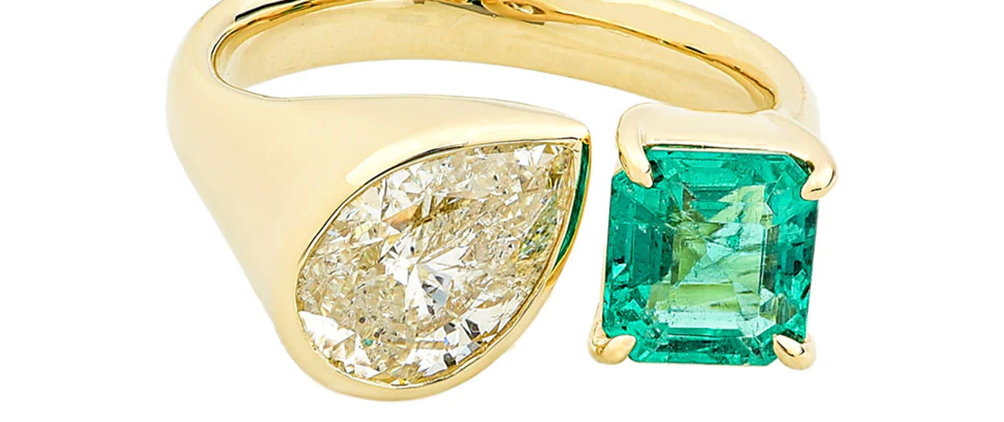 New Engagement Rings Far From The Simple Solitaire