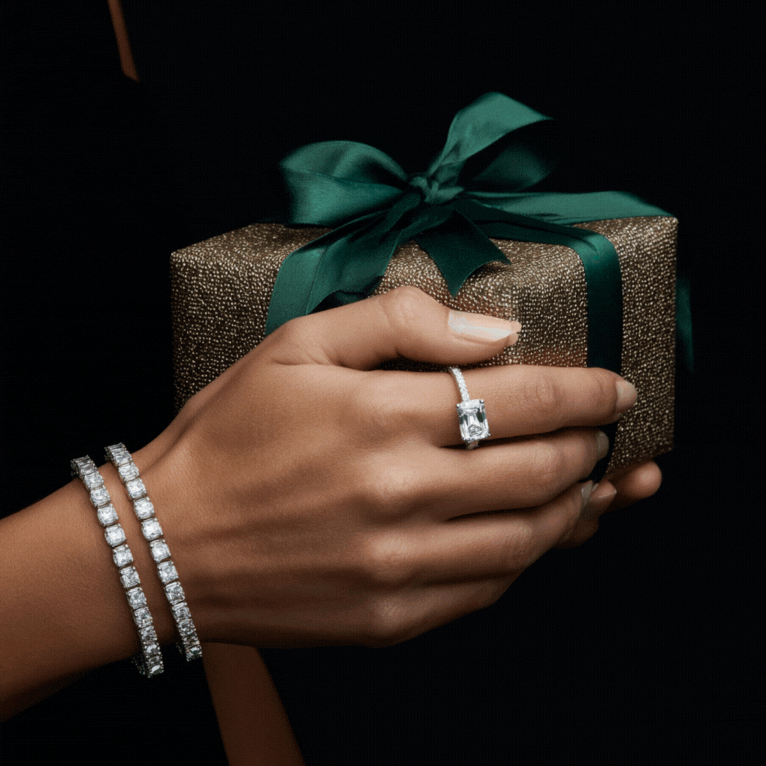 Timeless Gifts That Shine: Why Jewelry the Ultimate Holiday Choice