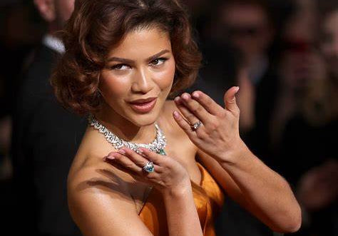 Zendaya's East West Ring Sets The Trend