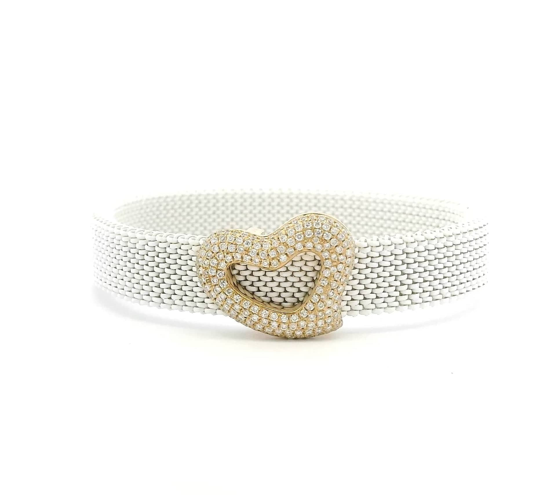 Bracelets 14K Gold Material Heart Pave Diamond Bracelet
