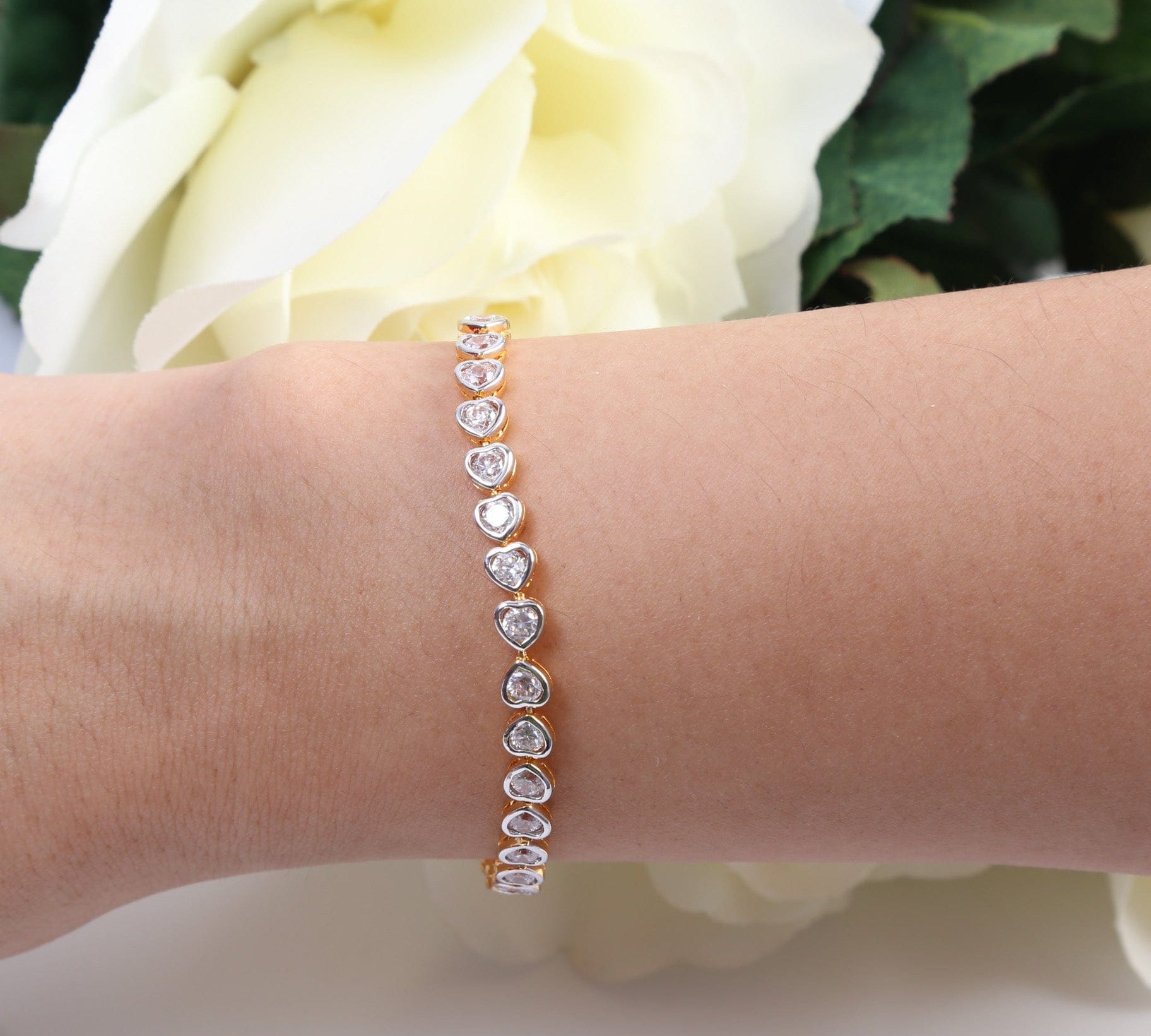Bracelets 6" / Yellow Gold / 14K Heart Shaped 14K Gold and Diamond Tennis Bracelet