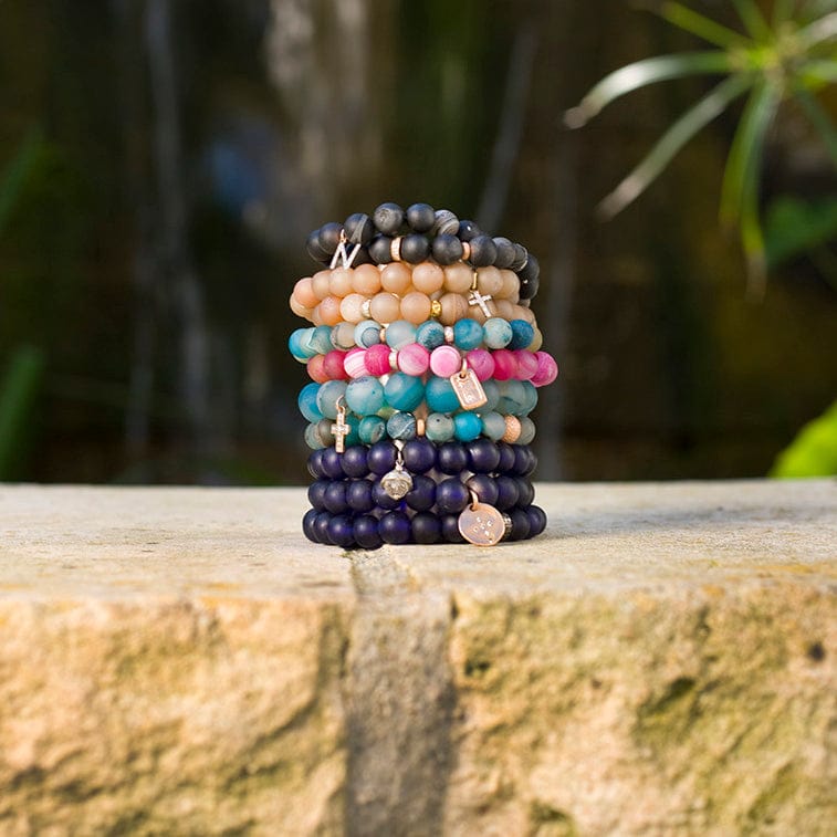 Bracelets 7" Iridescent Black Beads with 14K Gold and Diamonds