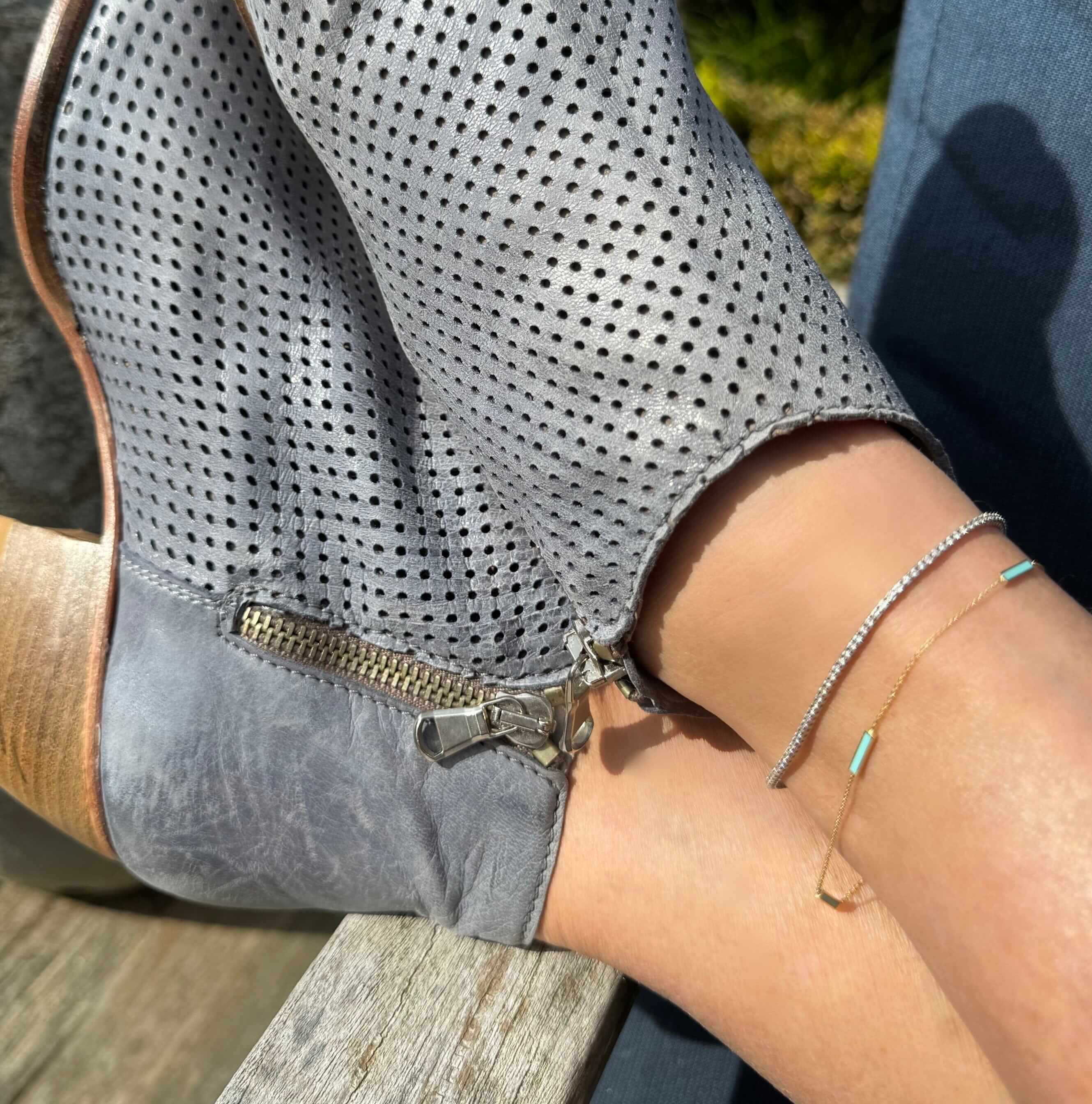 Bracelets Turquoise Blue 14K Turquoise Blue Enamel Bar Chain Anklet