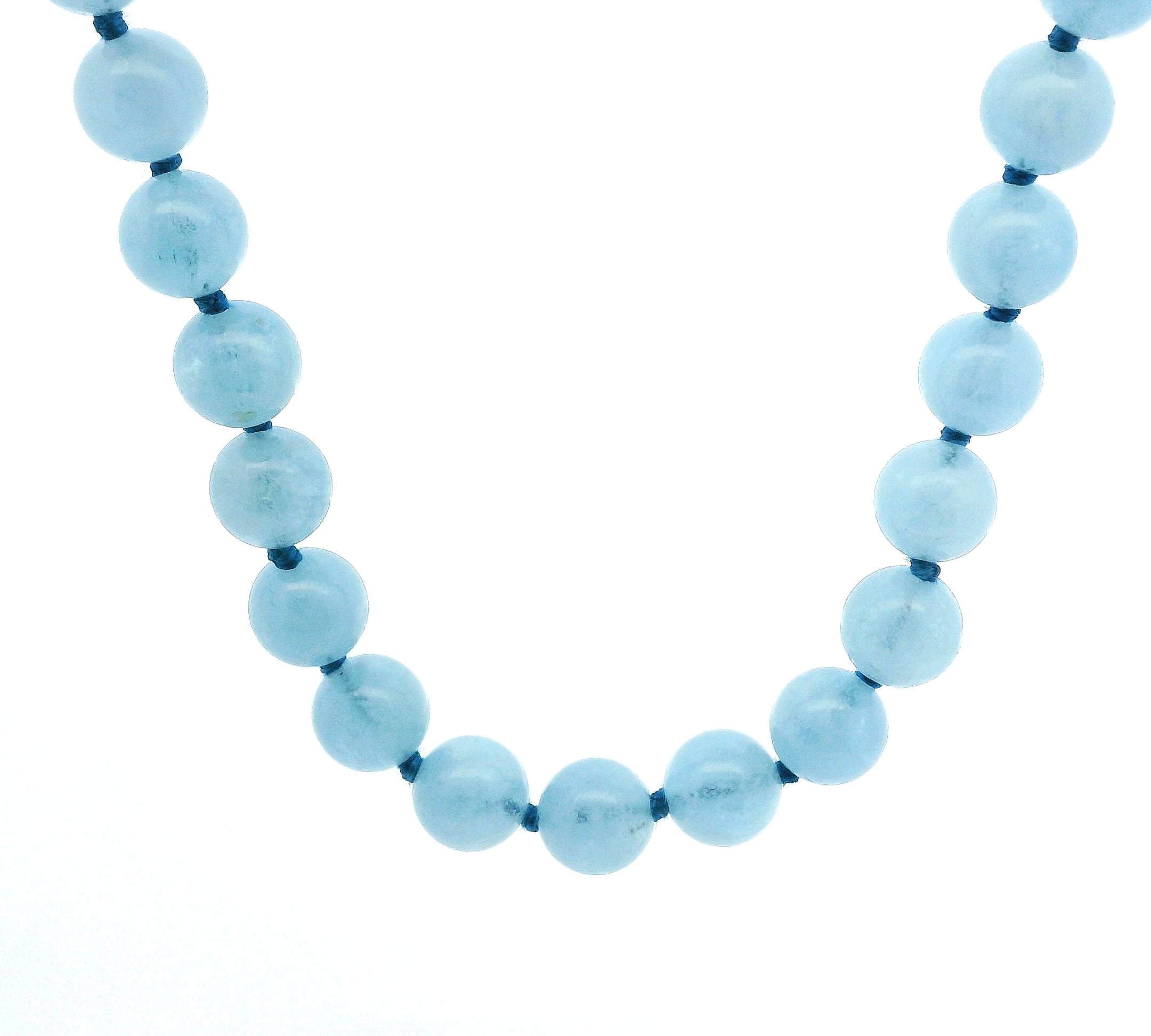 Necklaces Natural Deep Ocean Blue Aquamarine Beaded Necklace on Blue