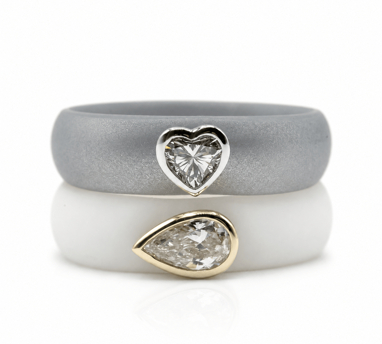 Rings 14K gold Silicone Stretch East West Bezel Set Pear Diamond Ring, 1-1.2 cts Lab Grown