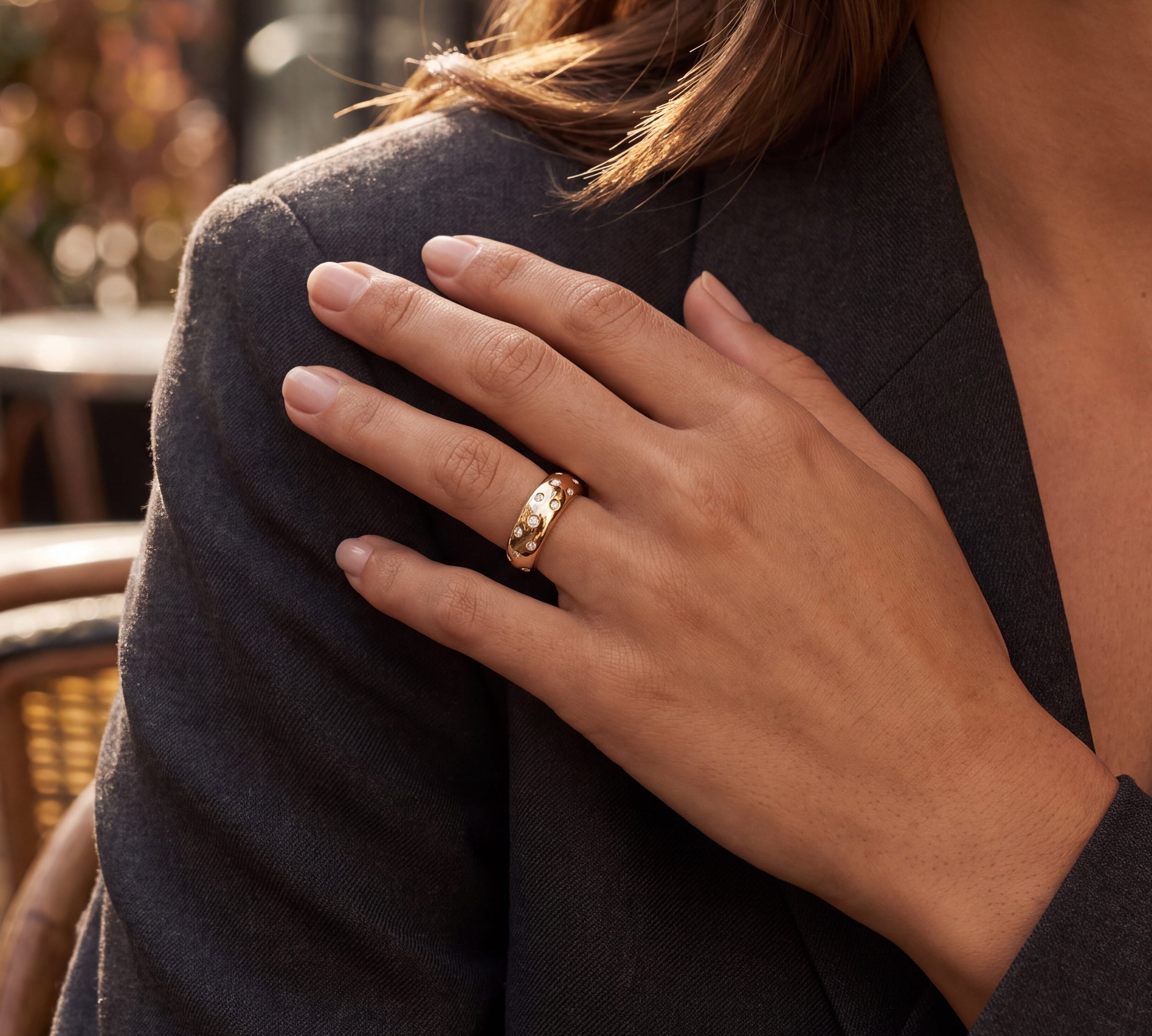 Rings 18K Gold Splash Of Diamonds Dome Stretch Ring