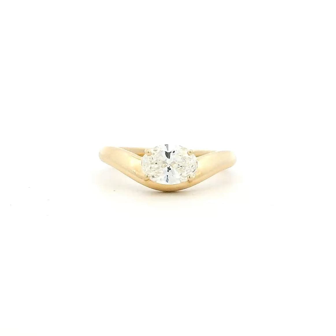 Rings 6 / Rose Gold 14K Gold Oval Diamond Wave Ring