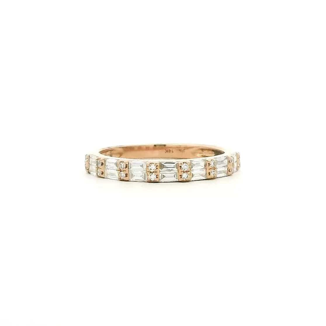 Rings 6" / Yellow Gold 14K Gold East West Round and Baguette Diamond Ring